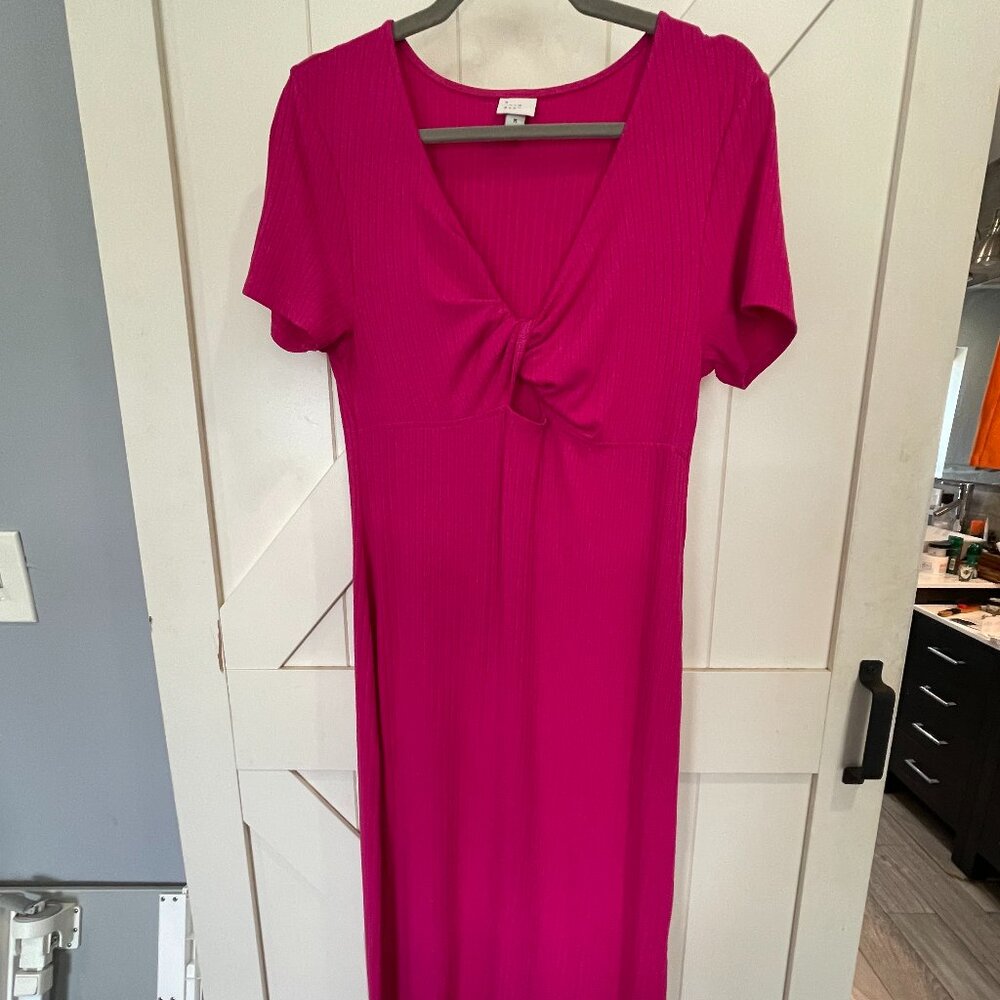 A New Day Dress Short Sleeve Twist Front Rib Knit V-Neck Hot Pink Womens Medium